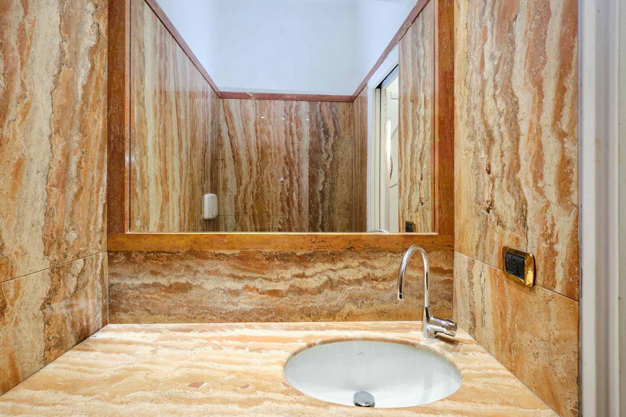 Apartment Ampio A 10 Minuti Dal Centro Rom